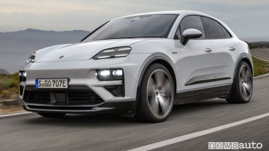 Nuova Porsche Macan Turbo su strada