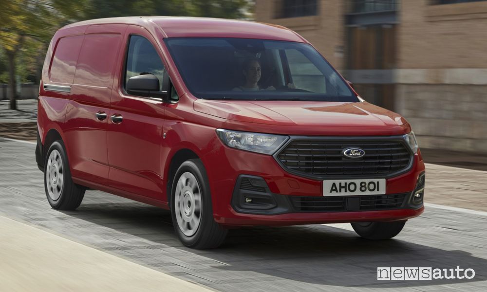 Ford Transit Connect Van su strada