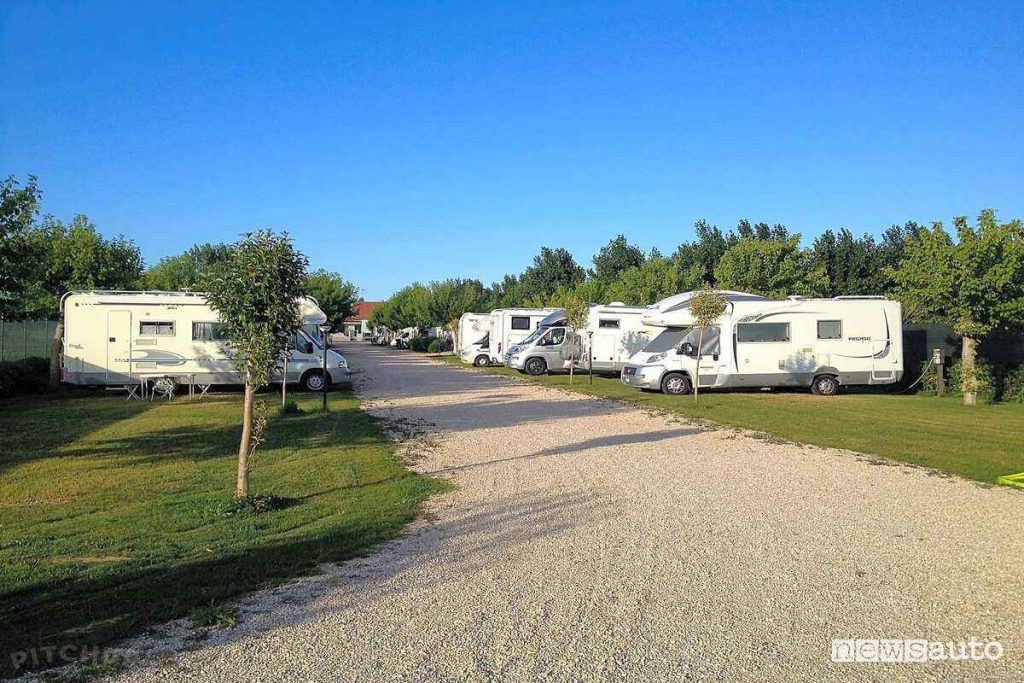 campeggio area attrezzata