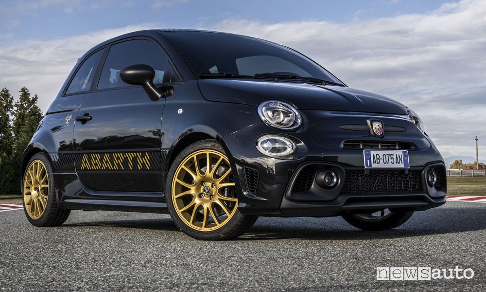 Abarth 695 75° Anniversario anteriore 3/4