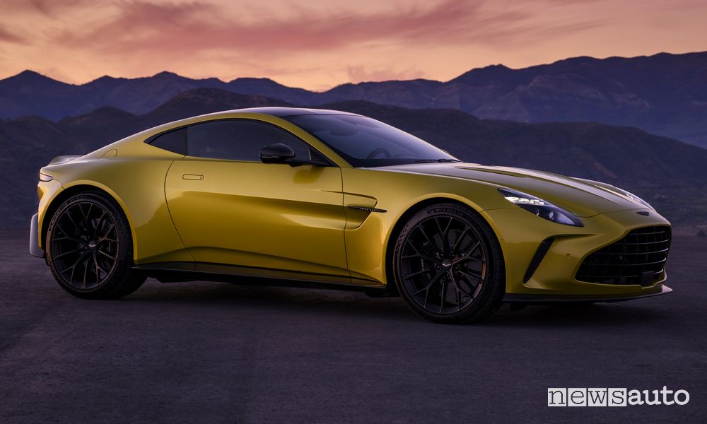 Aston Martin Vantage anteriore 3/4