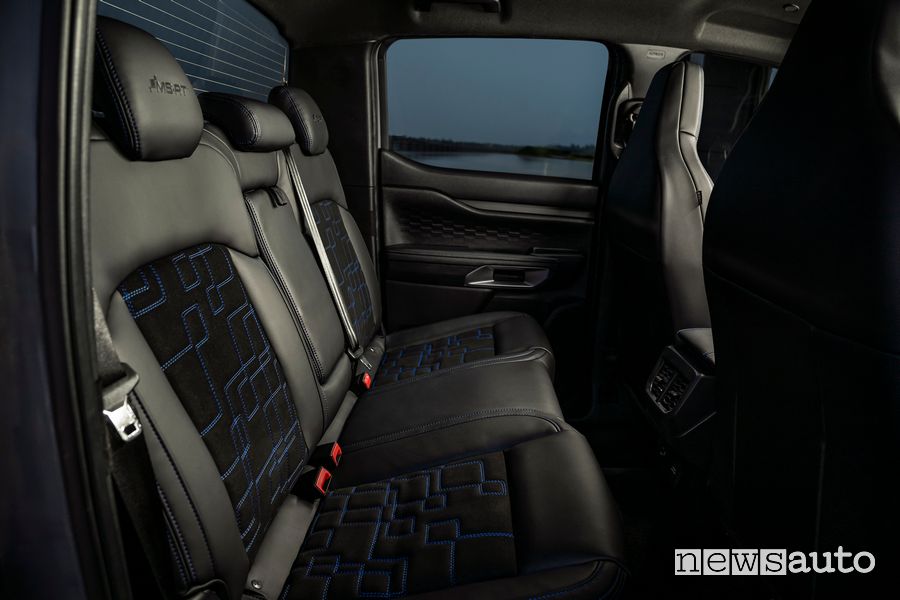 Ford Ranger MS-RT sedili posteriori abitacolo