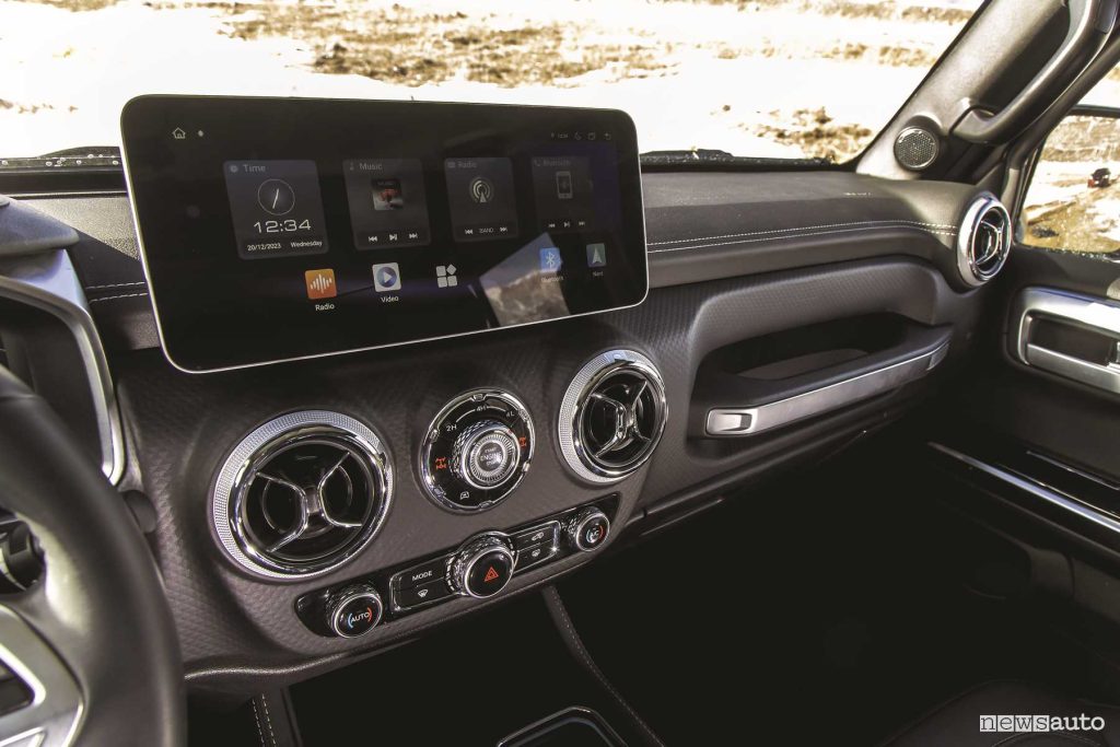 ICH-X K2 display infotainment da 12,3"