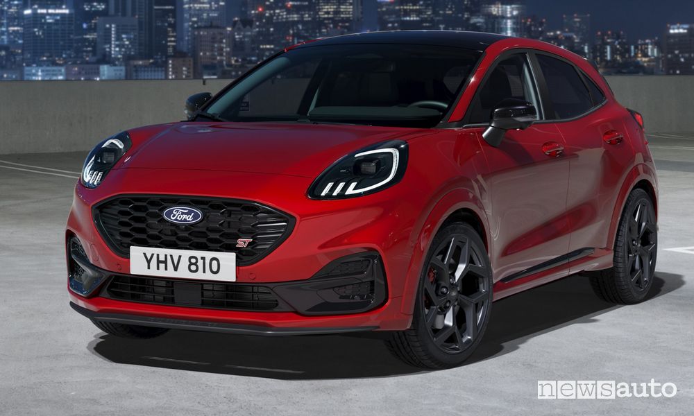 Nuova Ford Puma ST anteriore 3/4