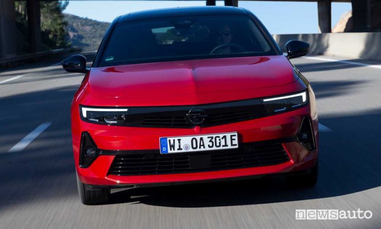 Opel Astra Hybrid, nuovo motore ibrido a 48 V, prezzo