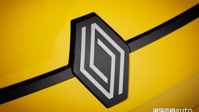 Renault 5 E-Tech Electric logo griglia anteriore