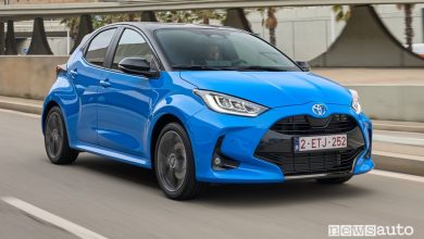 Toyota Yaris Premiere Edition 2024 su strada