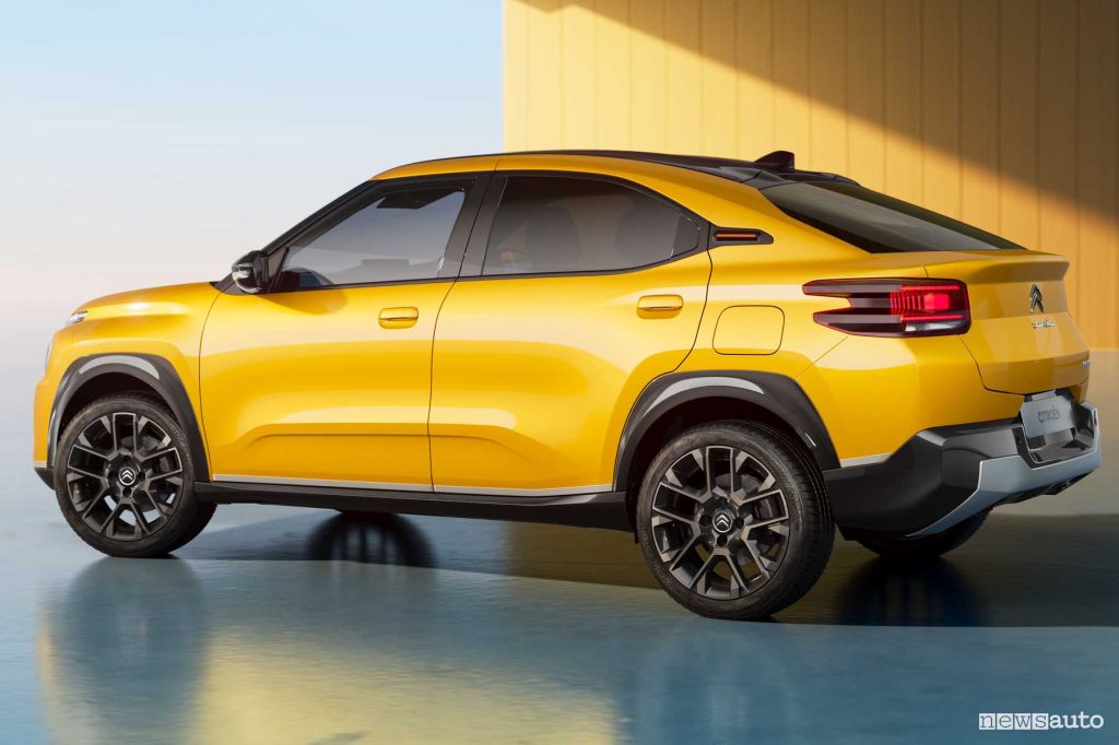 Citroen Basalt Vision posteriore 3/4