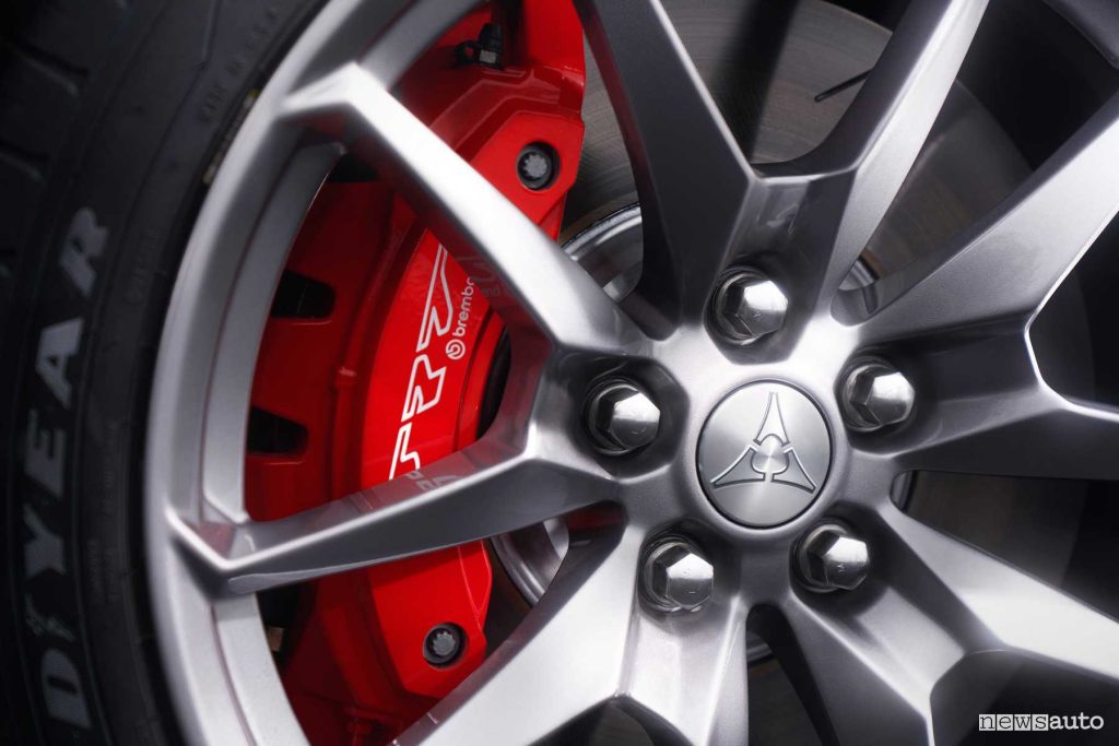 Dodge Charger Daytona impianto freni Brembo