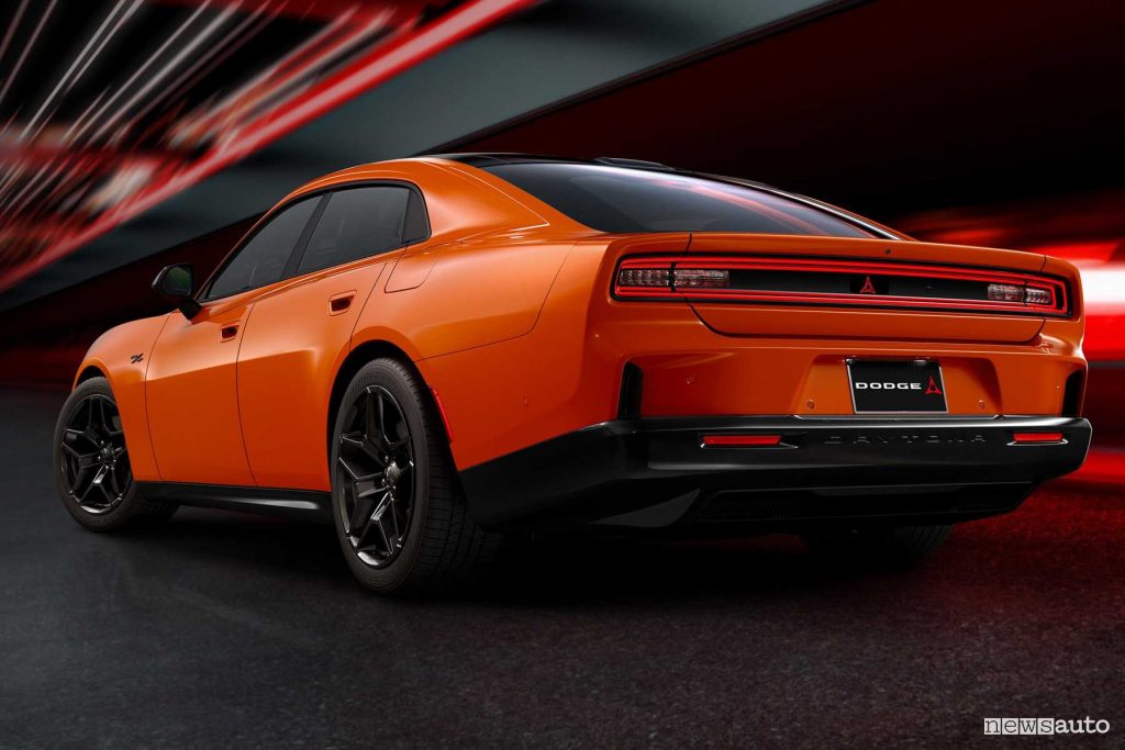 Dodge Charger Daytona R/T posteriore 3/4