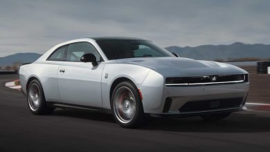Dodge Charger Daytona ScatPack in pista