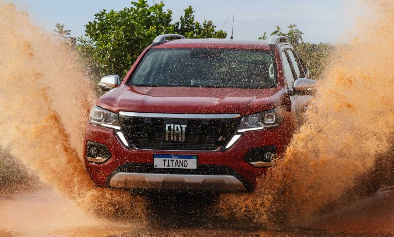 Fiat Titano pick-up in off road