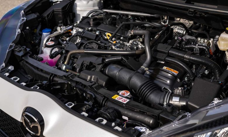Mazda2 Hybrid 2024 vano motore