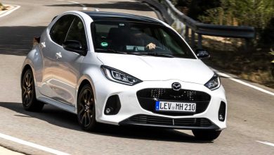 Mazda2 Hybrid 2024 su strada