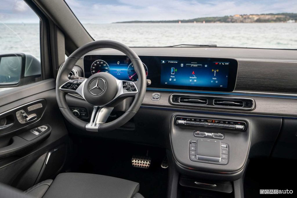 Mercedes-Benz Classe V plancia abitacolo