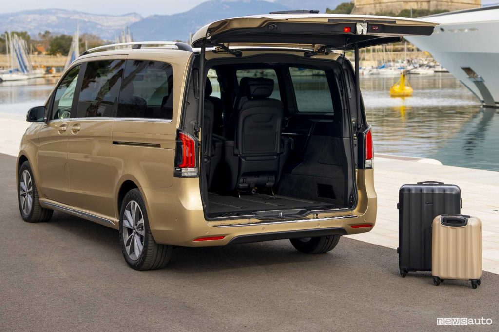 Mercedes-Benz EQV bagagliaio abitacolo