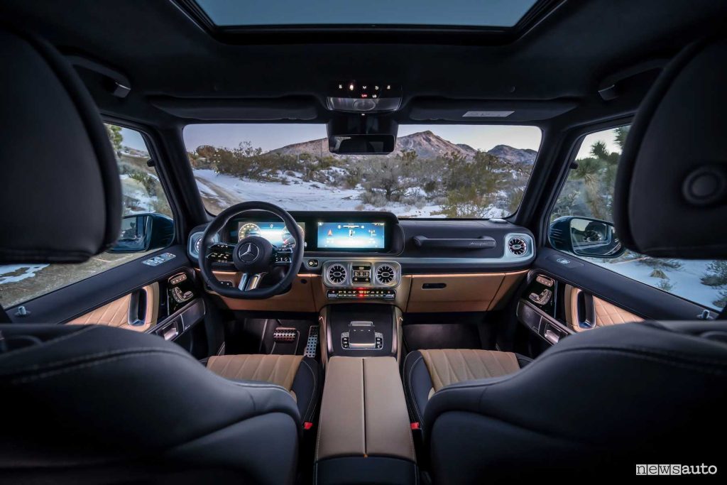 Nuova Mercedes Classe G plancia abitacolo