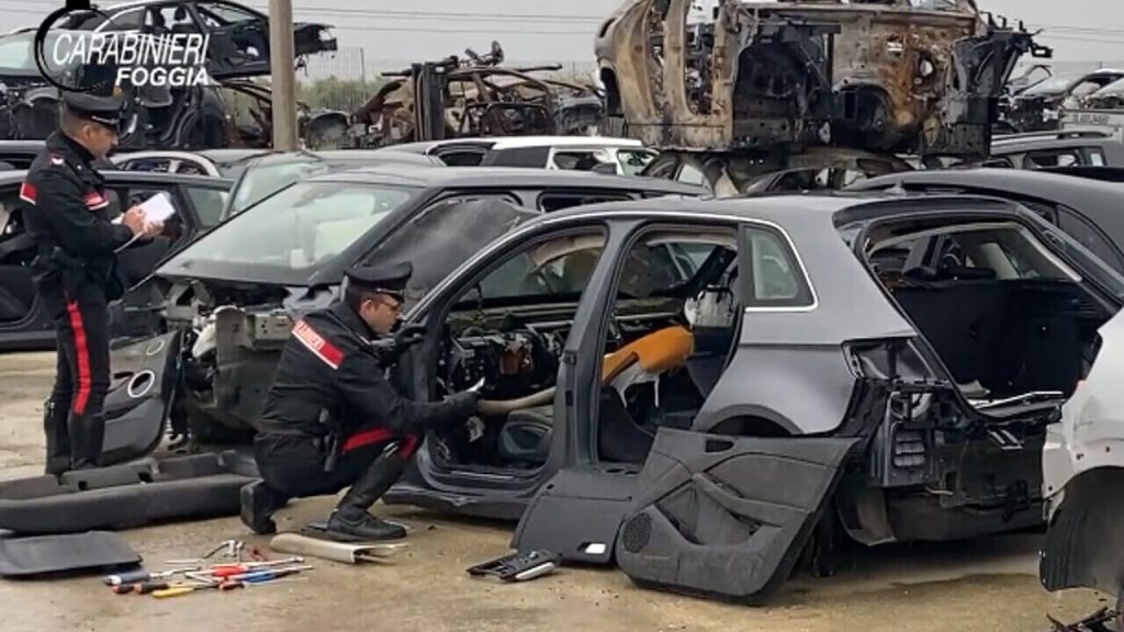 Auto cannibalizzate, auto rubate, refurtiva