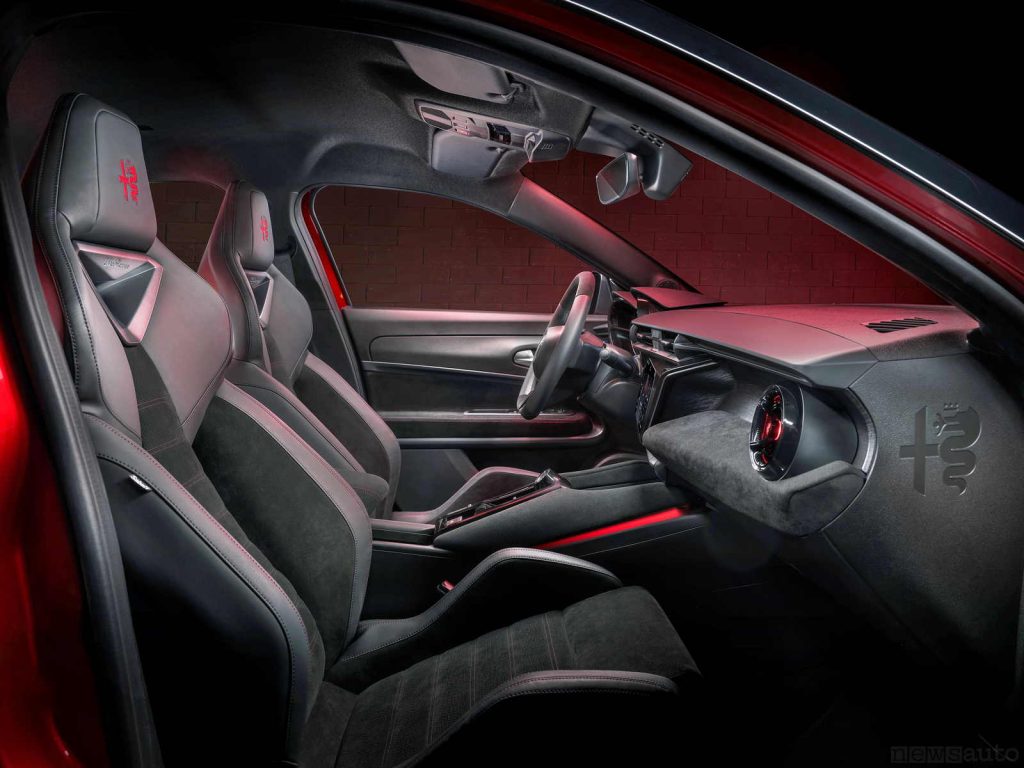 Alfa Romeo sedili anteriori abitacolo