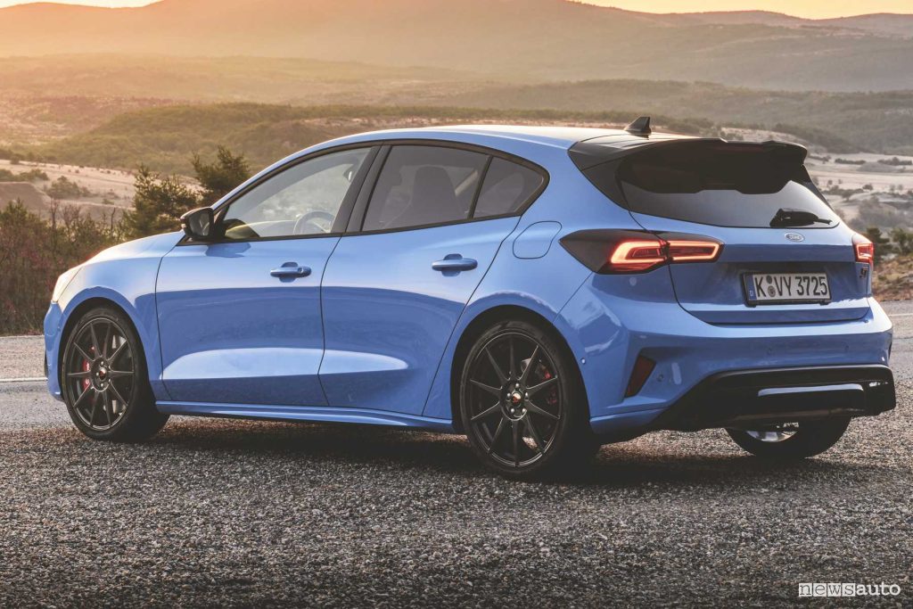 Ford Focus ST Edition posteriore 3/4