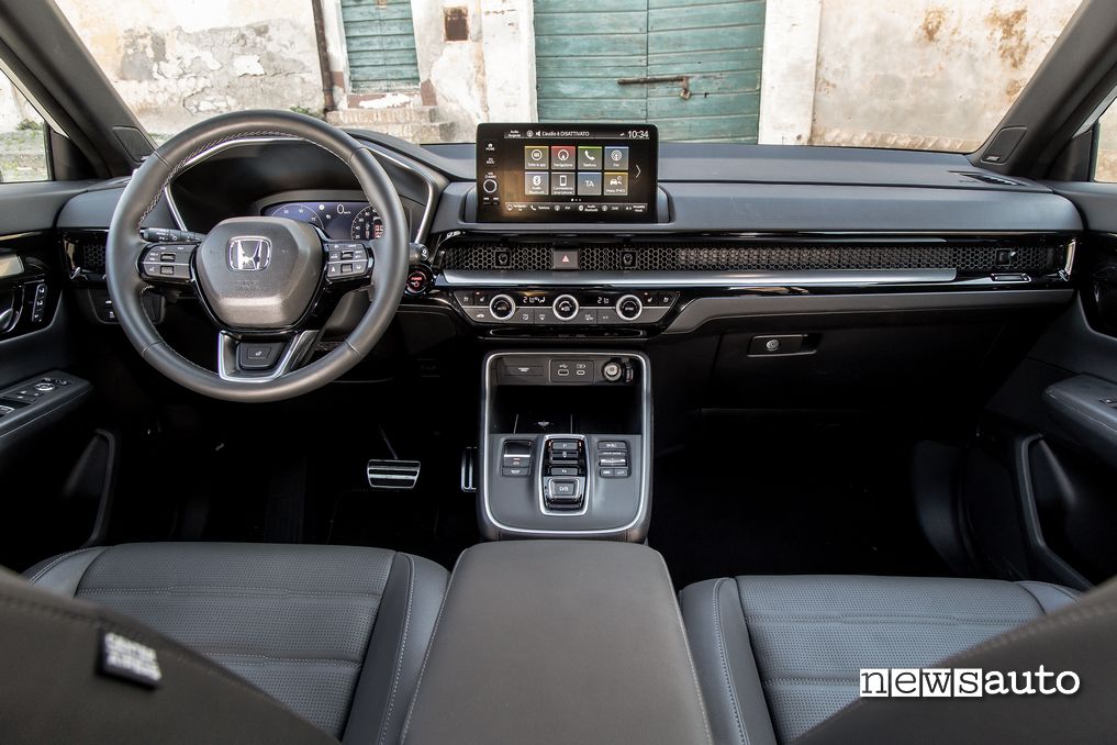 Honda CR-V PHEV abitacolo