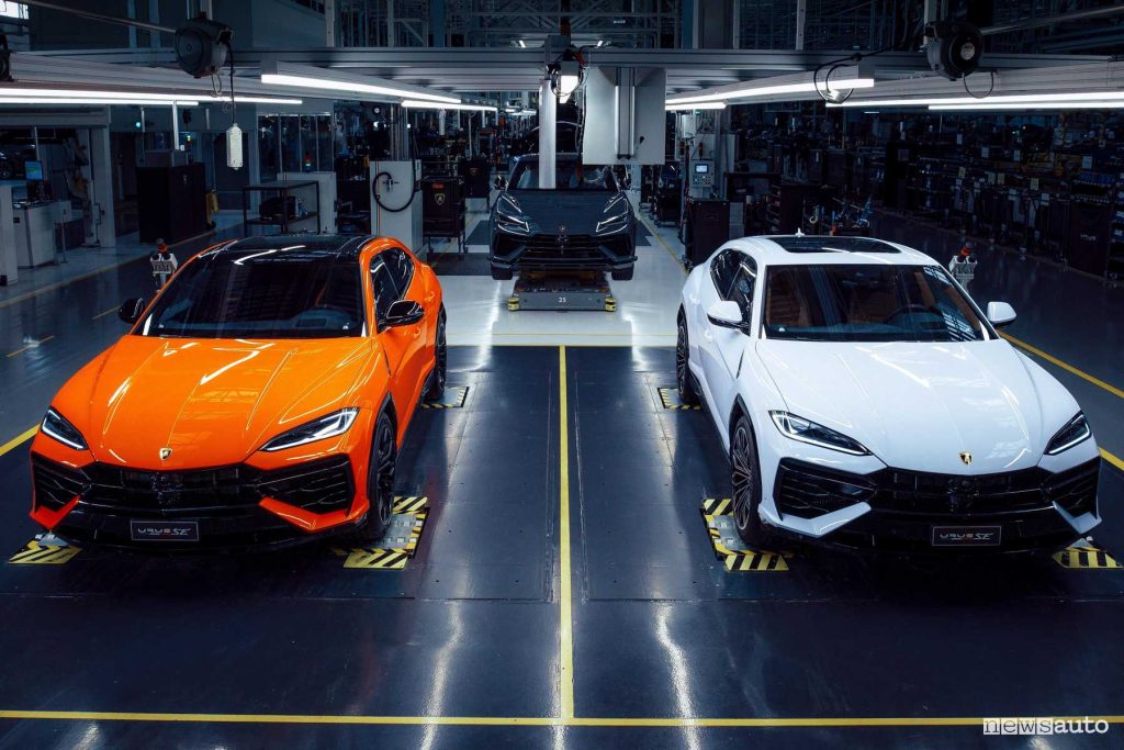 Lamborghini Urus plug-in SE in fabbrica