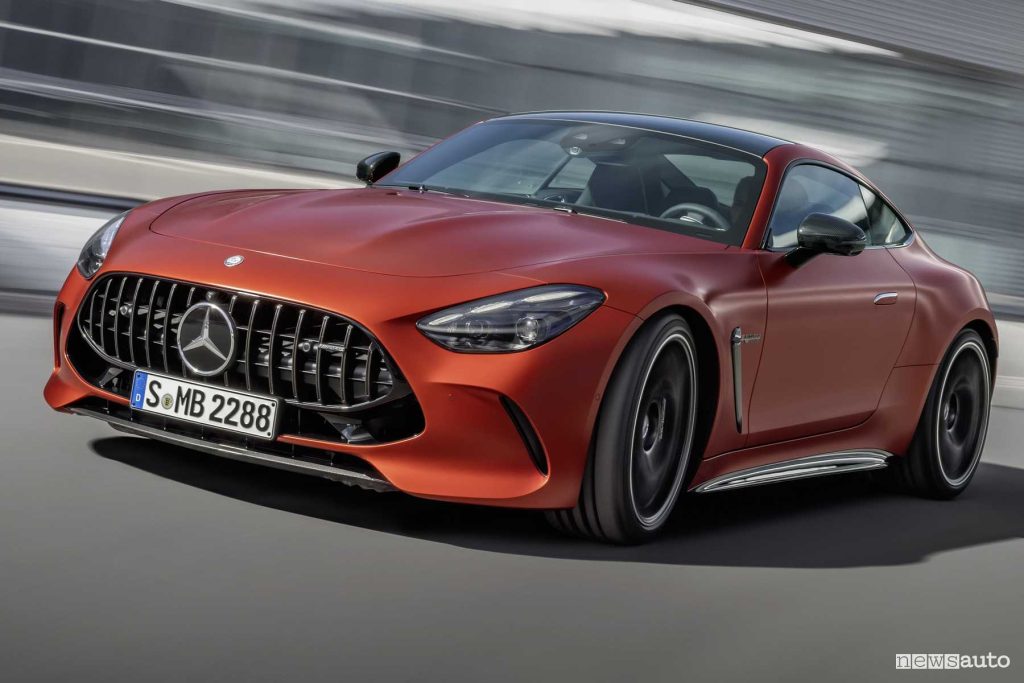 Mercedes AMG GT 63 S E Performance su strada