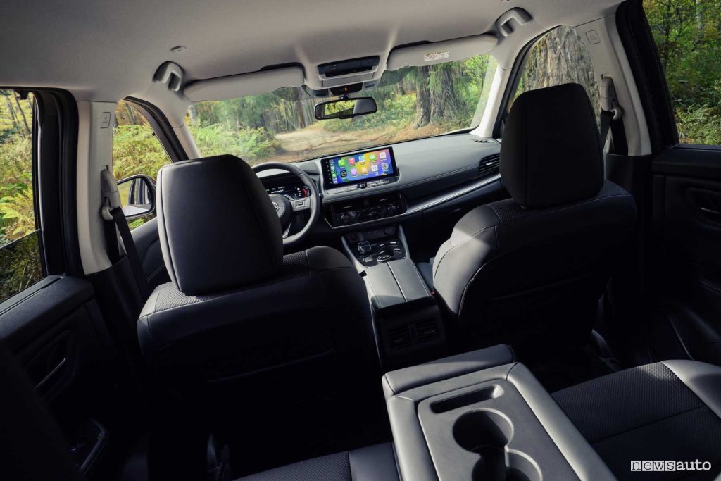 Nissan X-Trail N-Treck abitacolo