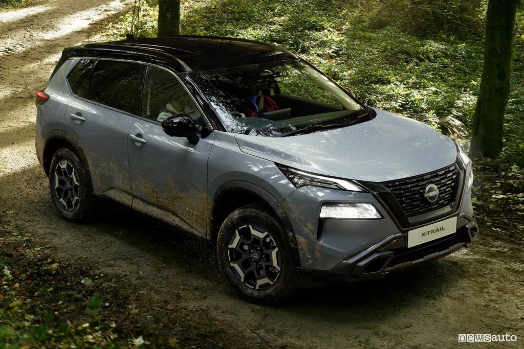 Nissan X-Trail N-Treck anteriore 3/4