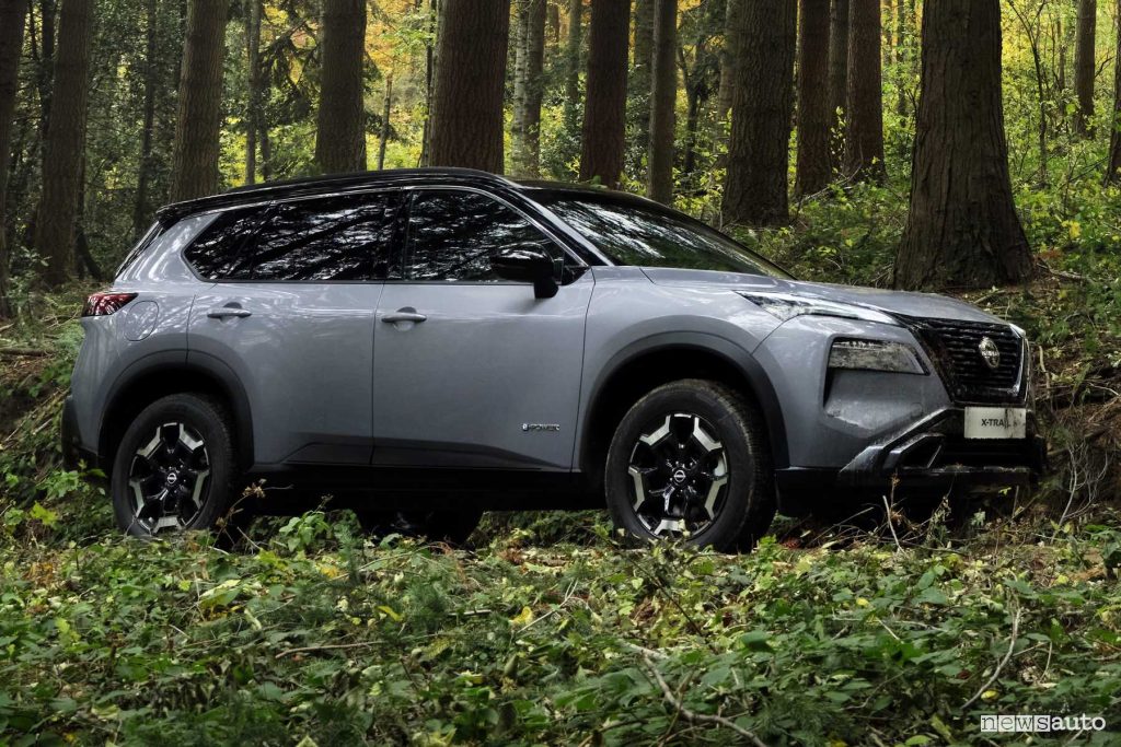 Nissan X-Trail N-Treck anteriore 3/4