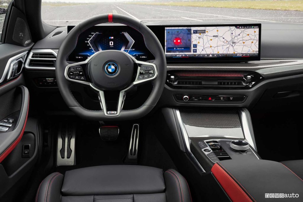 BMW i4 M50 xDrive plancia abitacolo