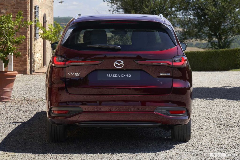 Mazda CX-80 posteriore