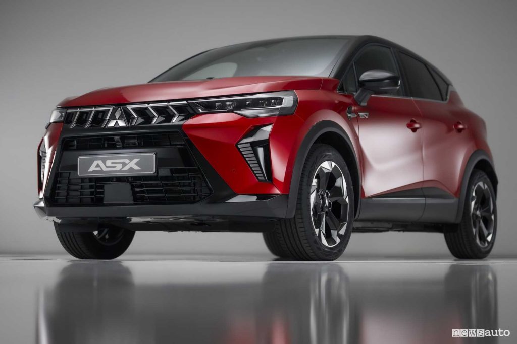 Nuova Mitsubishi ASX anteriore 3/4