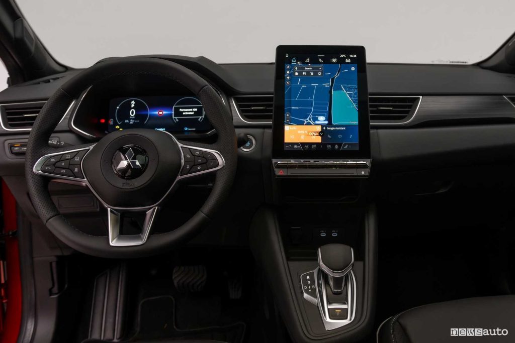 Nuova Mitsubishi ASX plancia abitacolo
