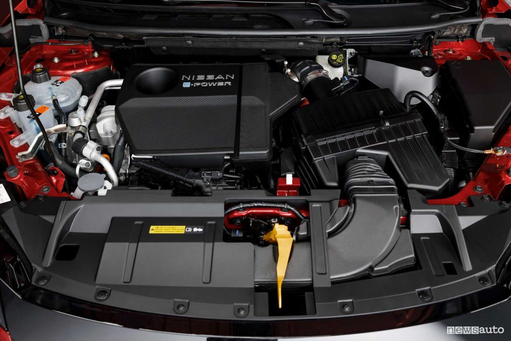 Nissan Qashqai 2024 vano motore E-Power