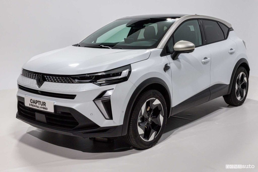 Renault Captur Techno anteriore 3/4