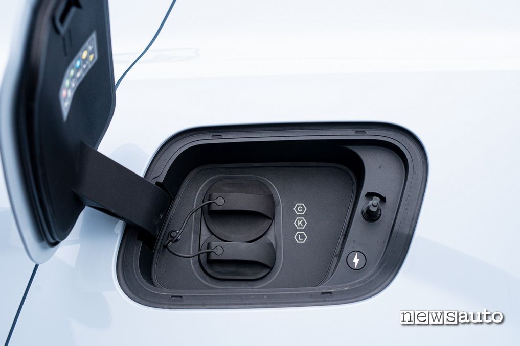 Volvo EX30 presa di ricarica