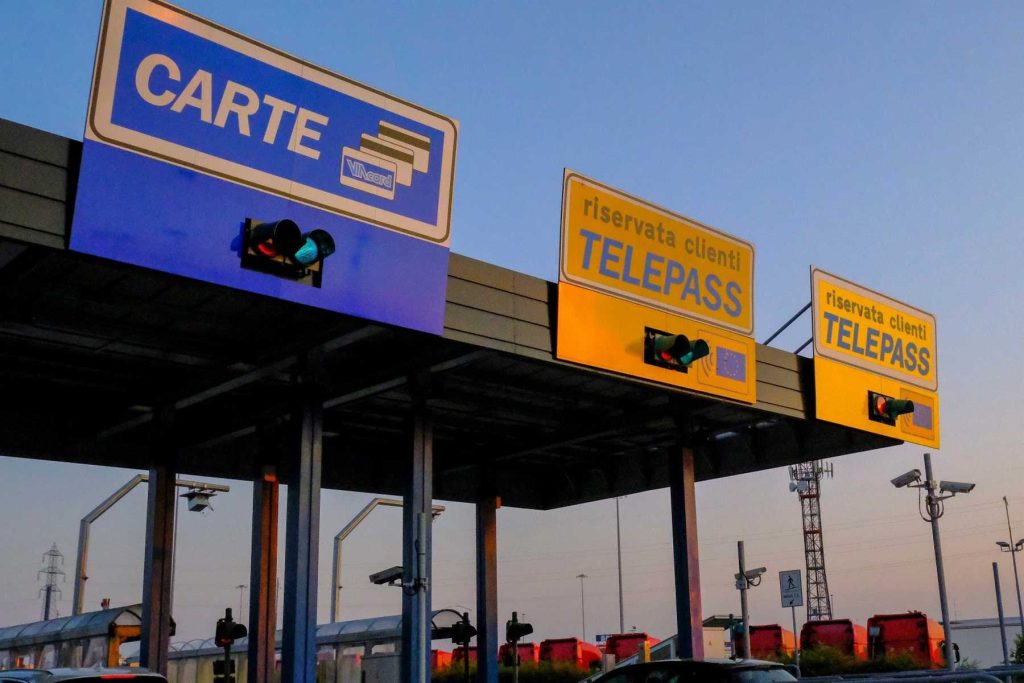 Pagamento contactless casello autostradale