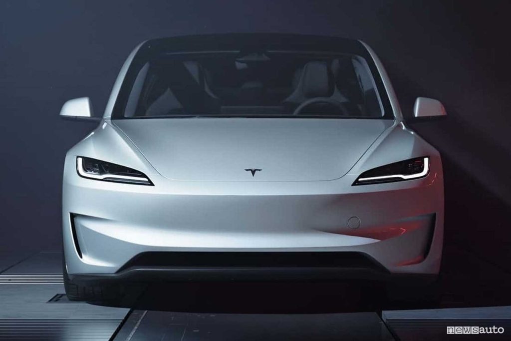 Tesla Model 3 Performance frontale