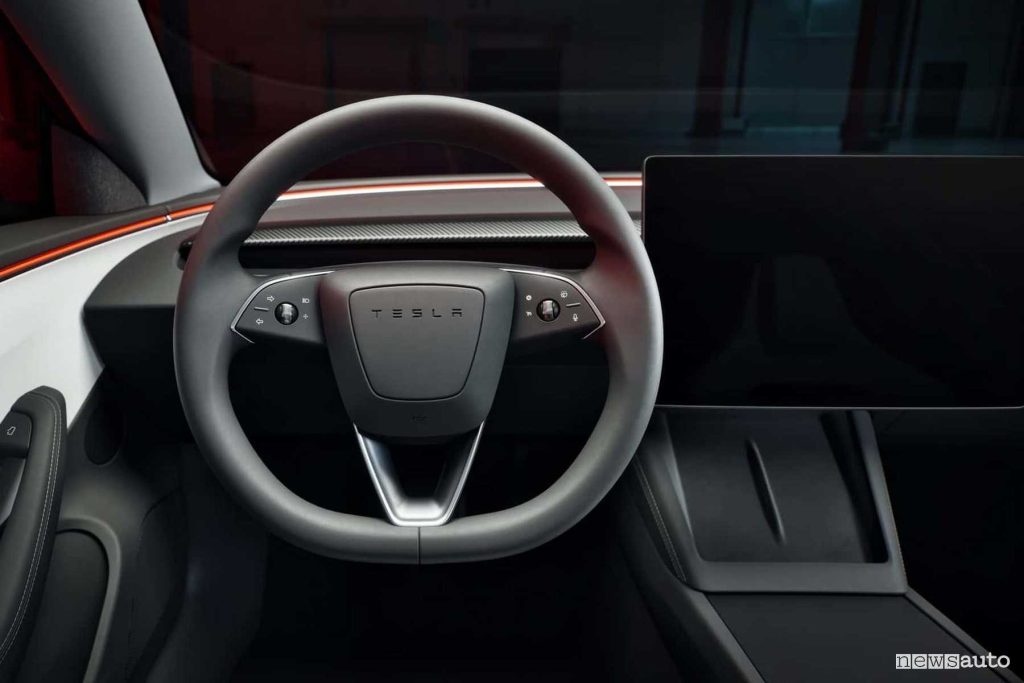 Tesla Model 3 Performance volante abitacolo