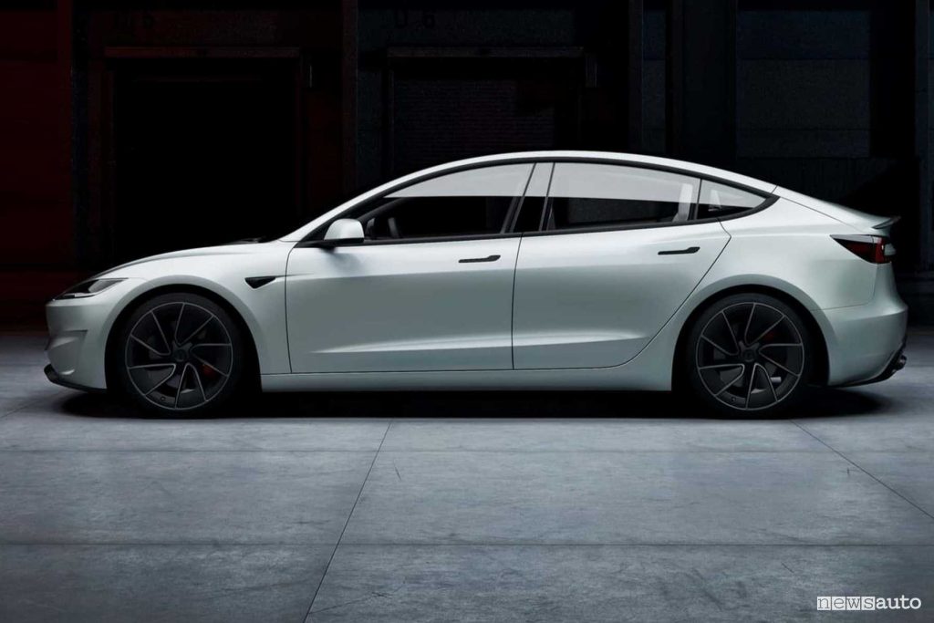 Tesla Model 3 Performance laterale