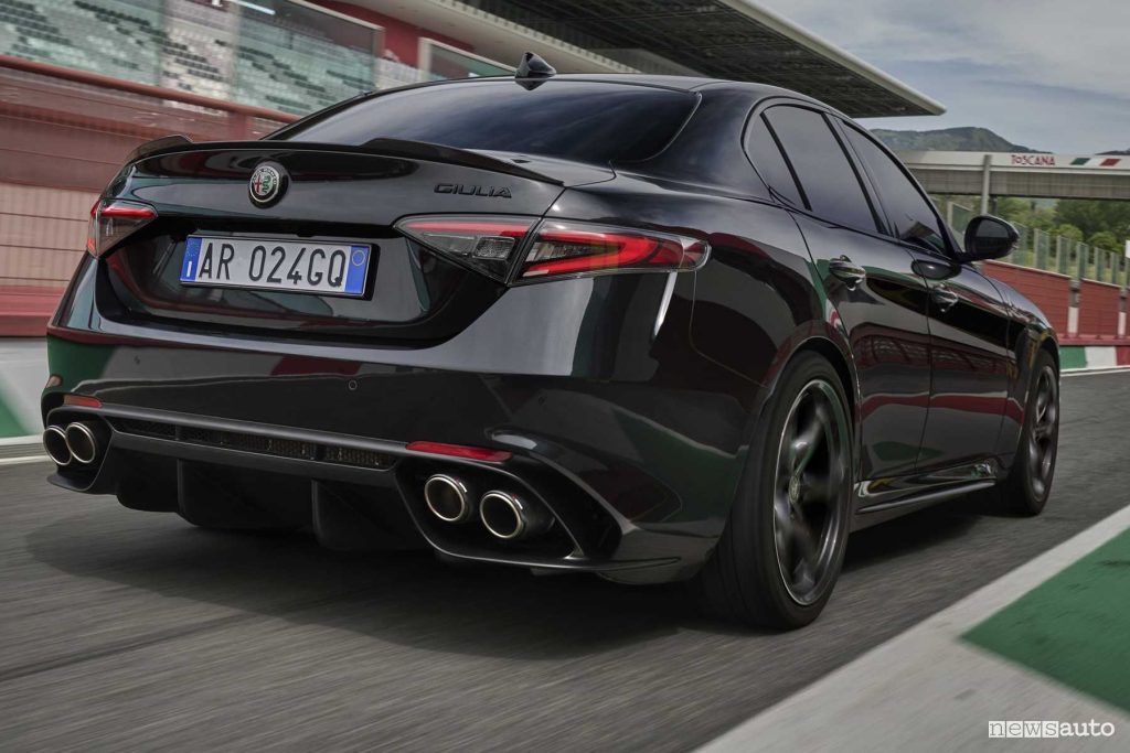 Alfa Romeo Giulia Quadrifoglio “Super Sport" in pista
