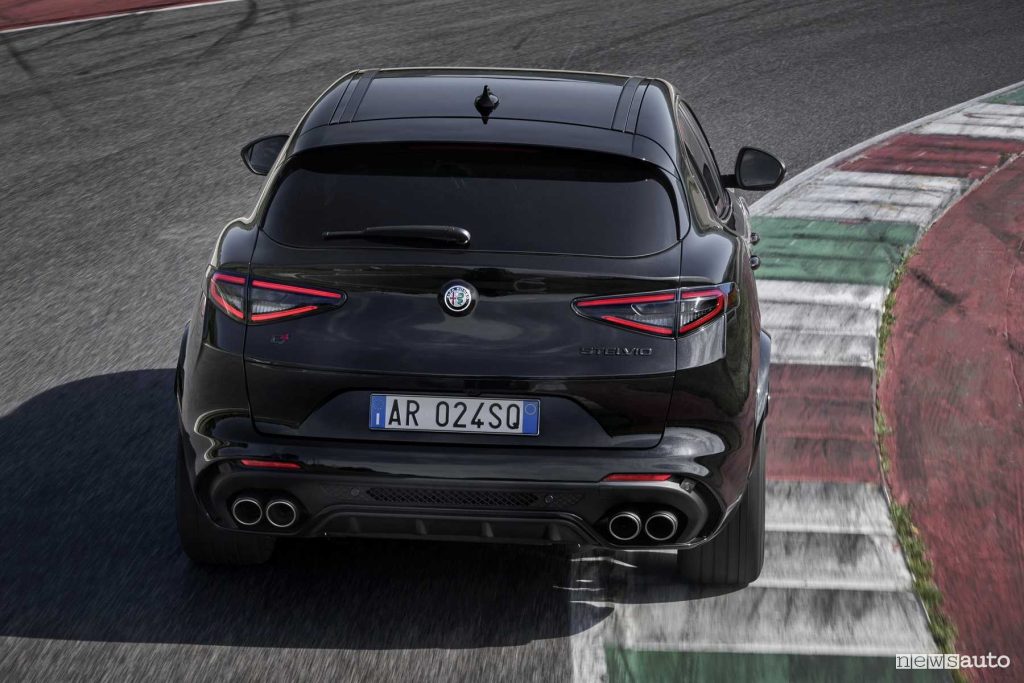 Alfa Romeo Stelvio Quadrifoglio “Super Sport” in pista