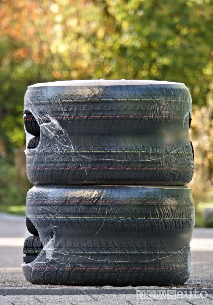 Come spedire le 4 gomme dell'auto