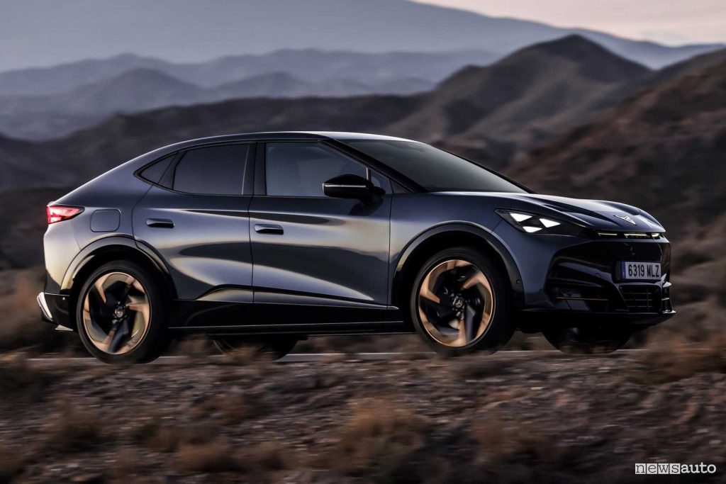 Cupra Tavascan VZ su strada