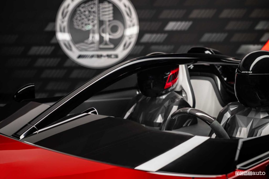 Concept Mercedes-AMG PureSpeed parabrezza anteriore