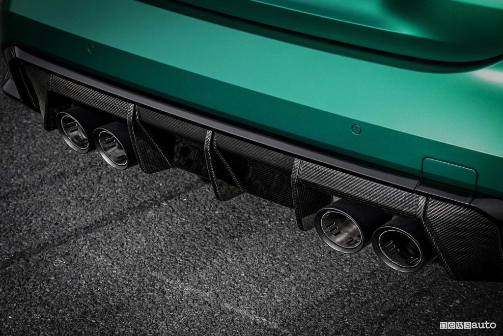Nuova BMW M4 CS diffusore posteriore in carbonio, terminali di scarico