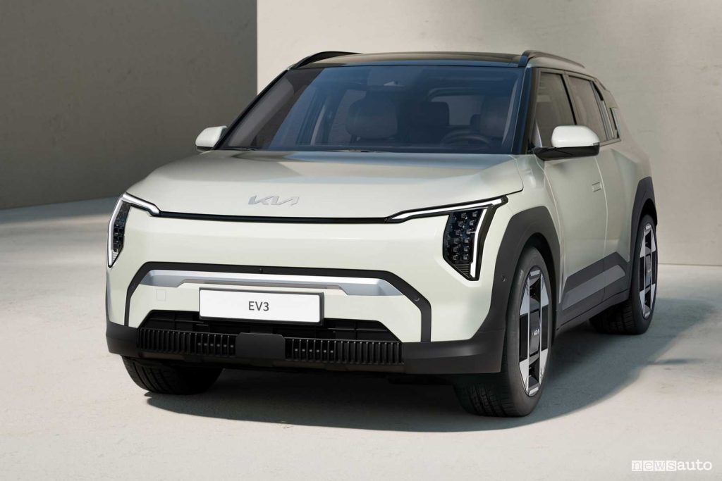 Nuova Kia EV3 anteriore 3/4