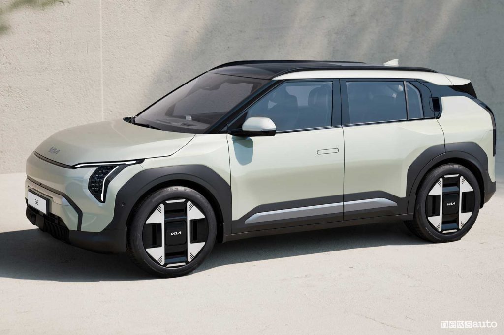 Nuova Kia EV3 anteriore 3/4
