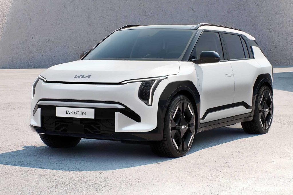 Nuova Kia EV3 GT Line anteriore 3/4
